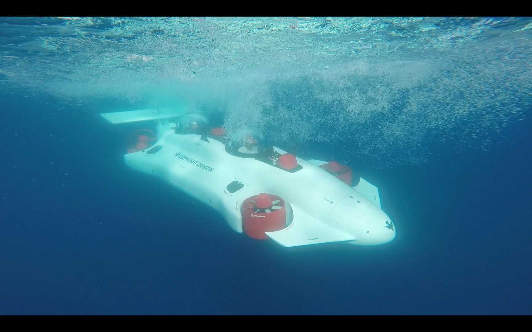 Deepflight Dragon: this personal submersible might look like the Speed Racer Mach 5, but it's actually an incredibly easy and safe sub to drive