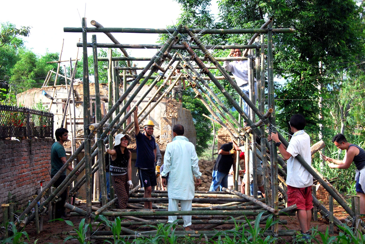 Measuring 18 sq m (193 sq ft) and comprising one large interior space, the prototype shelter has no amenities to speak of