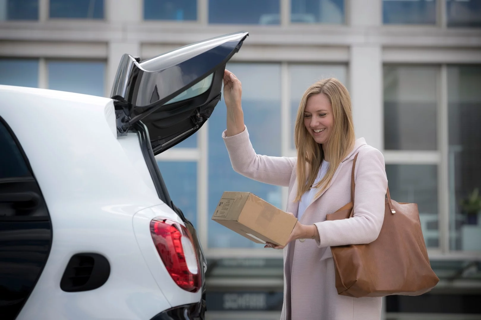 It is also possible for couriers to collect parcels that are being returned using Smart Ready to Drop