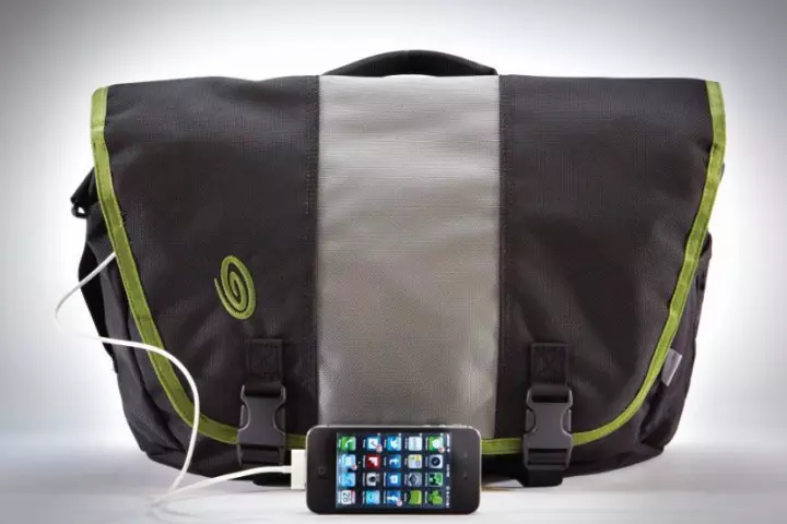 Charge your gadgets on the move from a small, integrated power supply