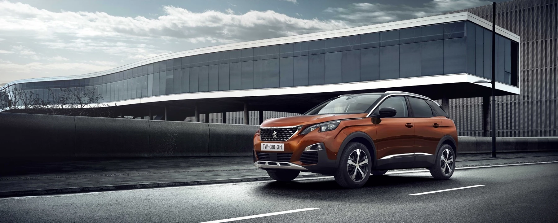 90-l (3 cu ft) of luggage capacity has been added to the 3008