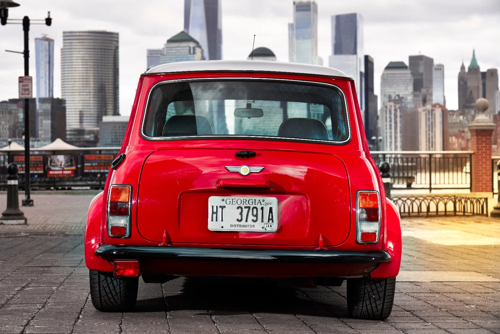 Classic Mini Electric concept: nice badonkadonk