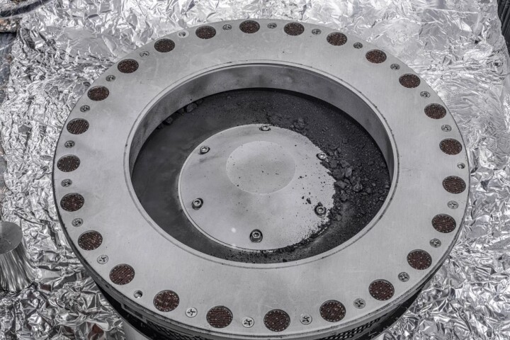 The sample return capsule showing the extra sample material