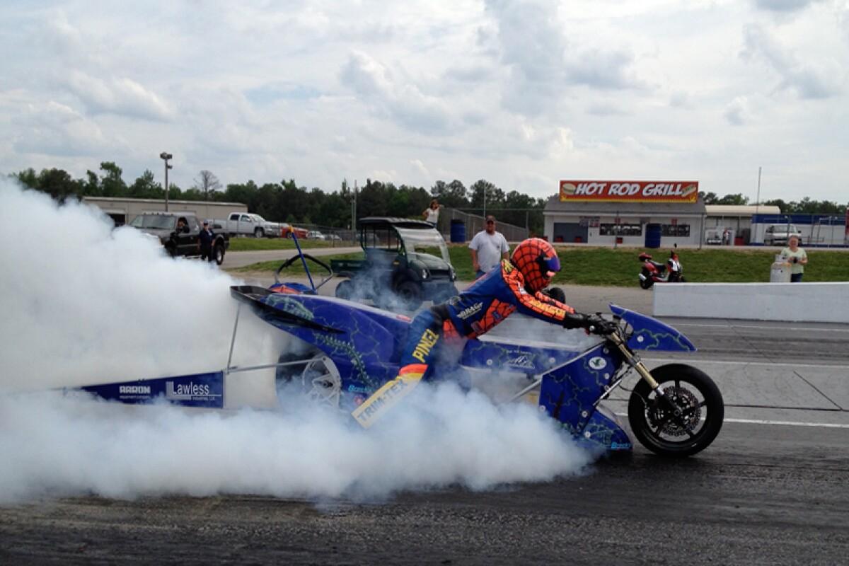 Lawless Rocket electric drag bike does quarter mile in 6.94 seconds