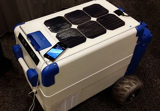 The Solar Cooler is designed to use solar energy to keep your food and drinks at a cool 42° F (5.5° C) for over 24 hours