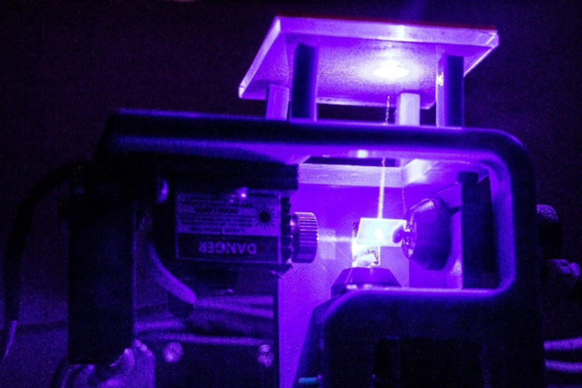The experimental inverted laser