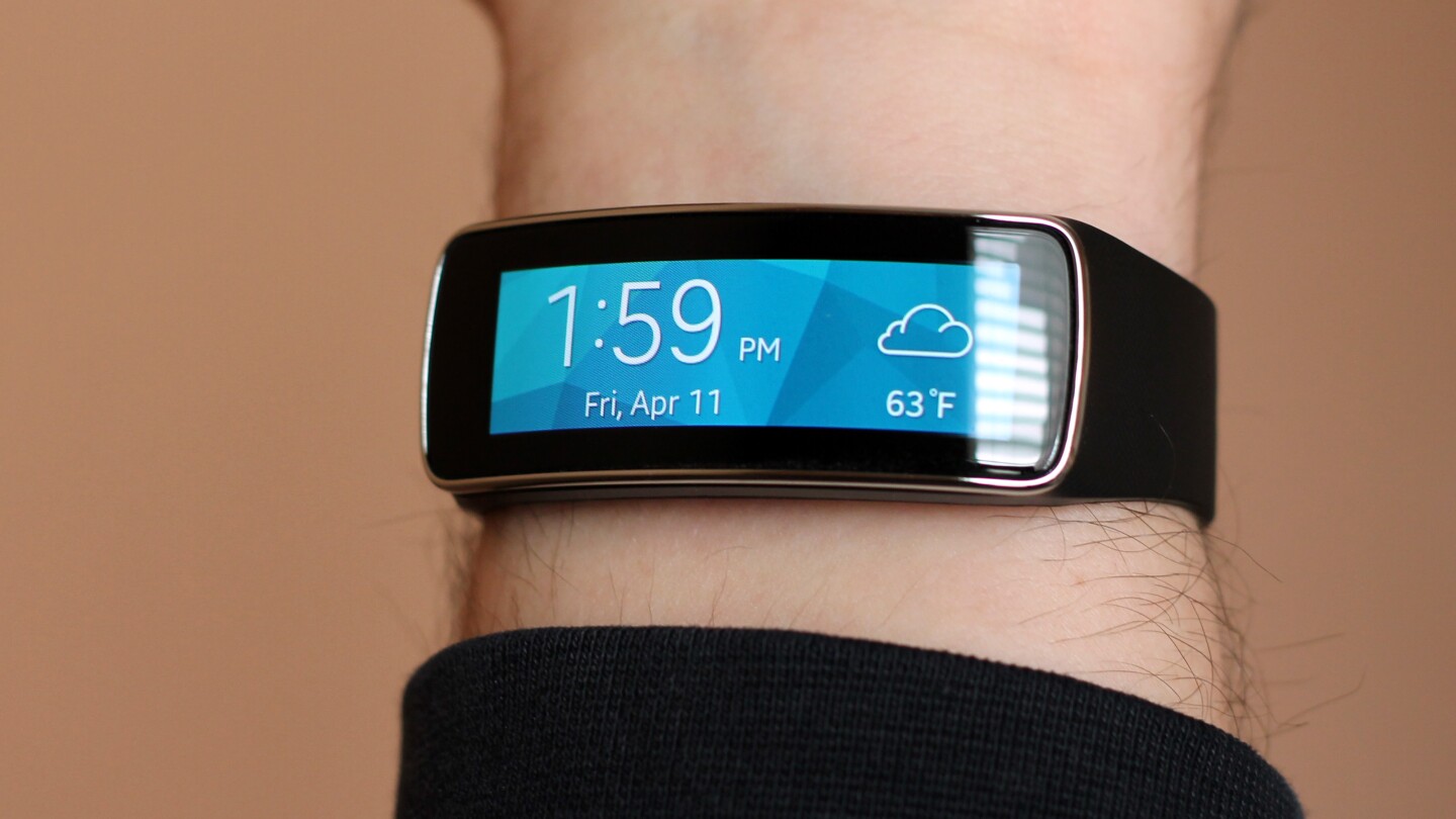 This is the best use of a curved display that we've seen in a consumer product