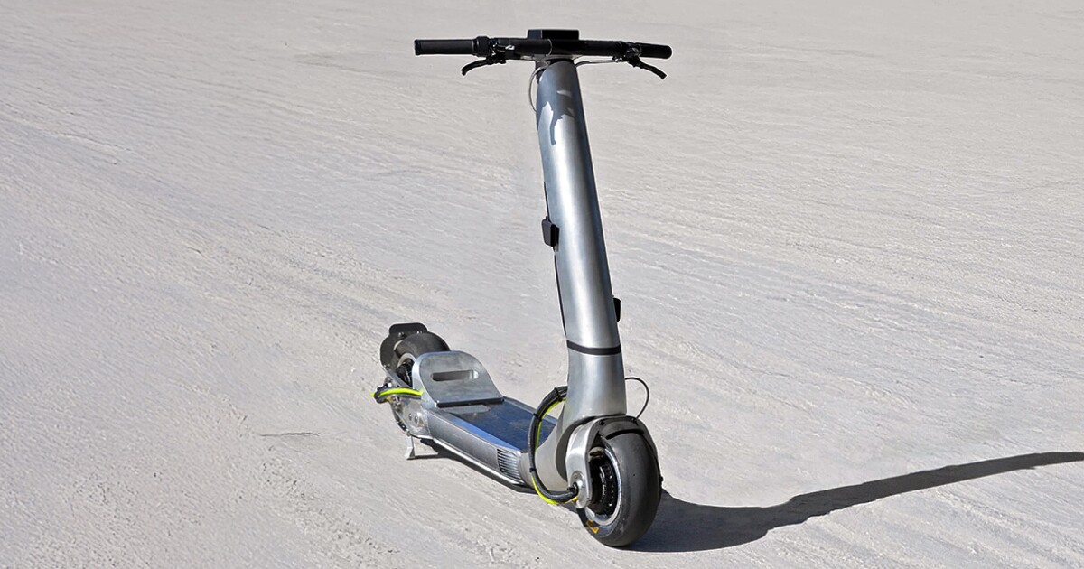 Bo electric scooter chases speed record at Bonneville Salt Flats Bo electric scooter chases speed record at Bonneville Salt Flats