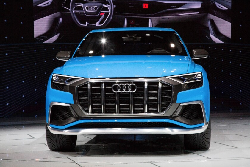 Powering this big SUV is a plug-in hybrid powertrain centered on a 3.0-liter turbocharged engine