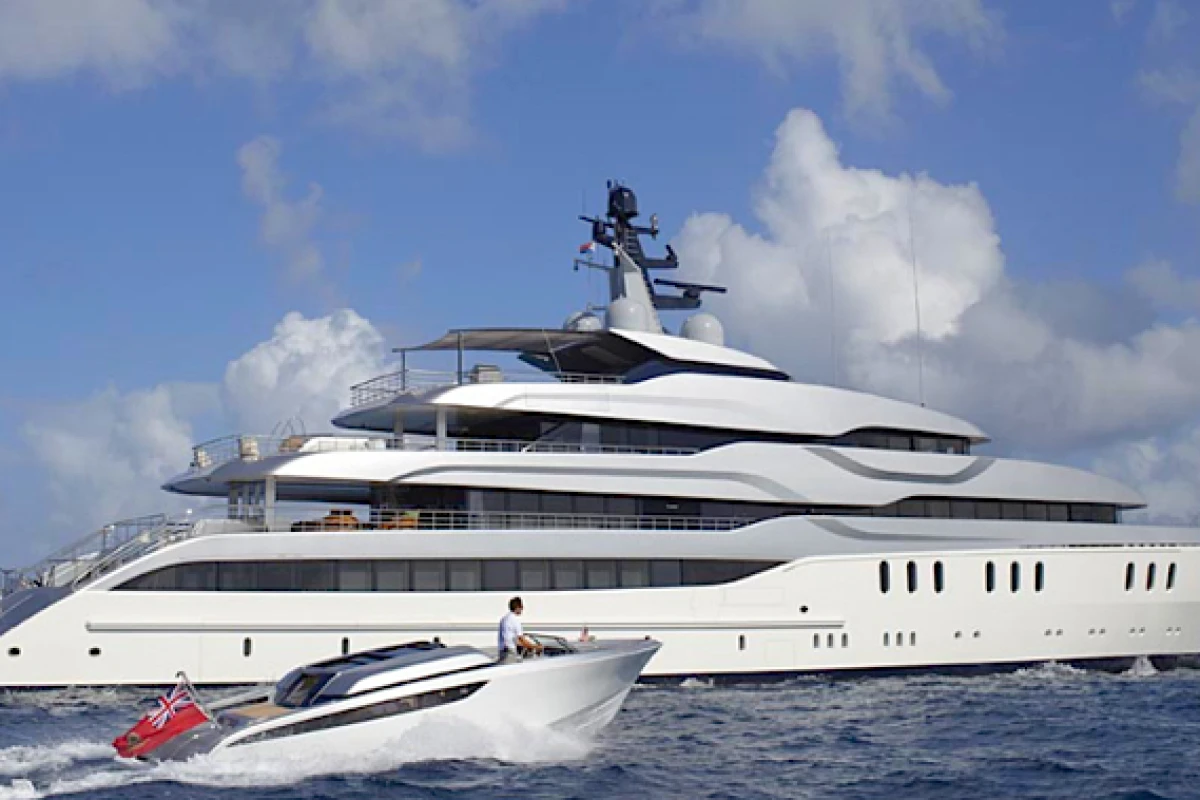 2012 Motor Yacht of the Year, Tango