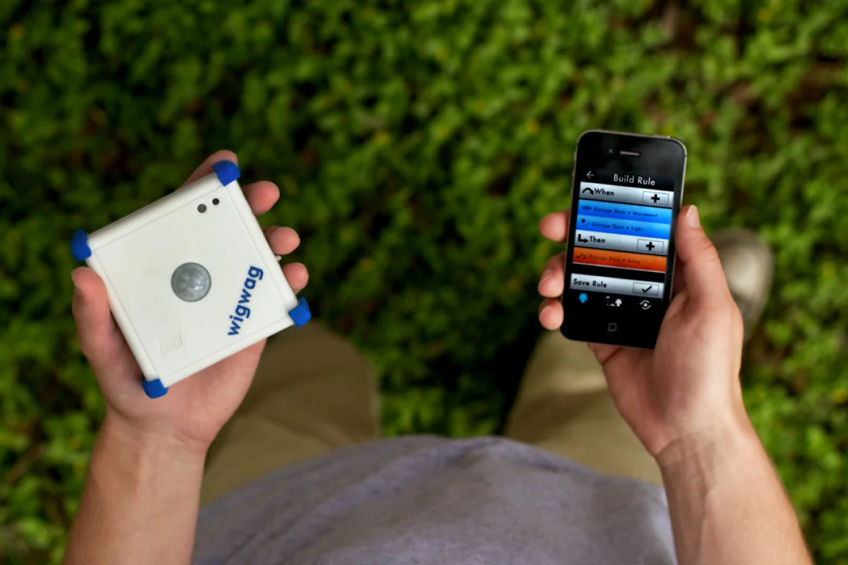 The WigWag sensor and its iPhone application