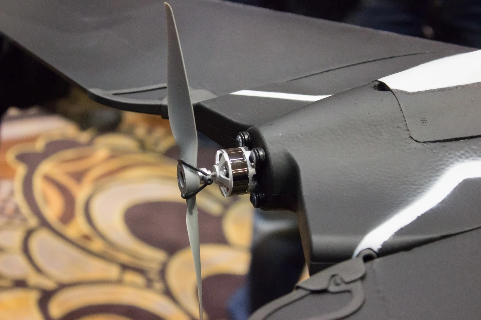 Fitted with an eight-inch propellor and an accelerometer, gyroscope, magnetometer, barometer, pitot and GPS, Parrot claims the Disco is simple to fly