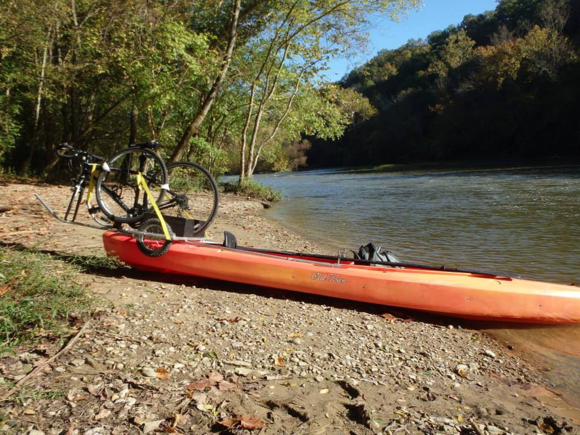 Solo Shuttle Trailer lets you kayak with your bike and bike with