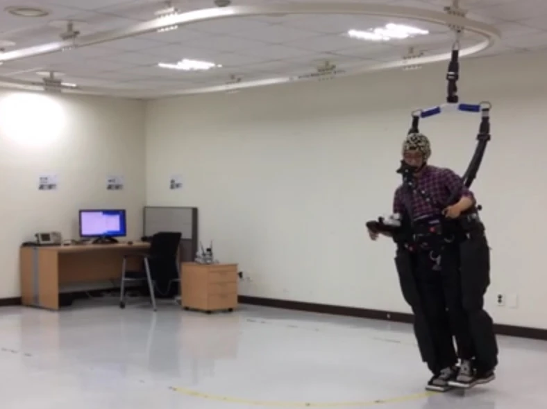 According to the researchers, volunteers only took a few minutes to learn how to operate the system