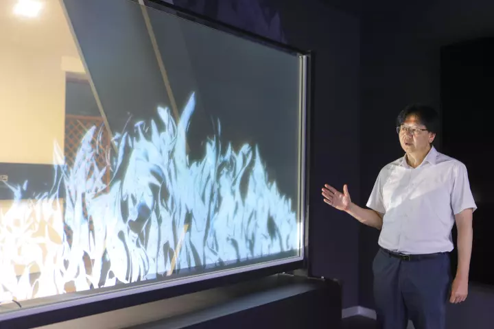 The Nano Transparent Screen technology can reportedly be mass produced for a tenth of the price of transparent OLED screens
