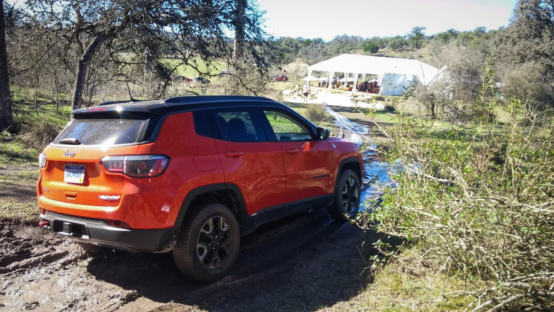 All 4WD models of the Compass can disconnect the rear axle completely to enter 4x2 driving during normal, daily driving situations