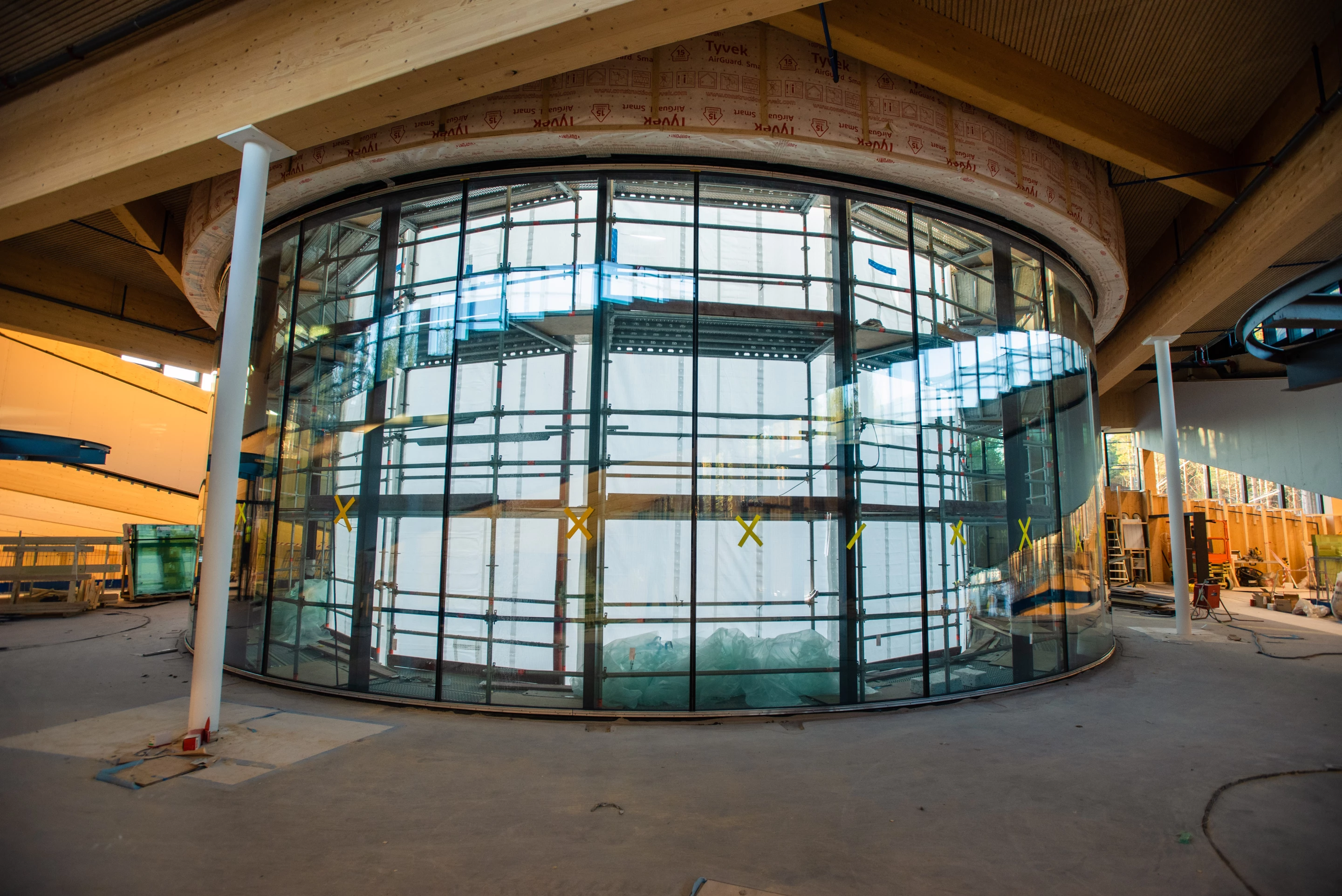 The Plus features generous glazing throughout to maximize the sunlight inside