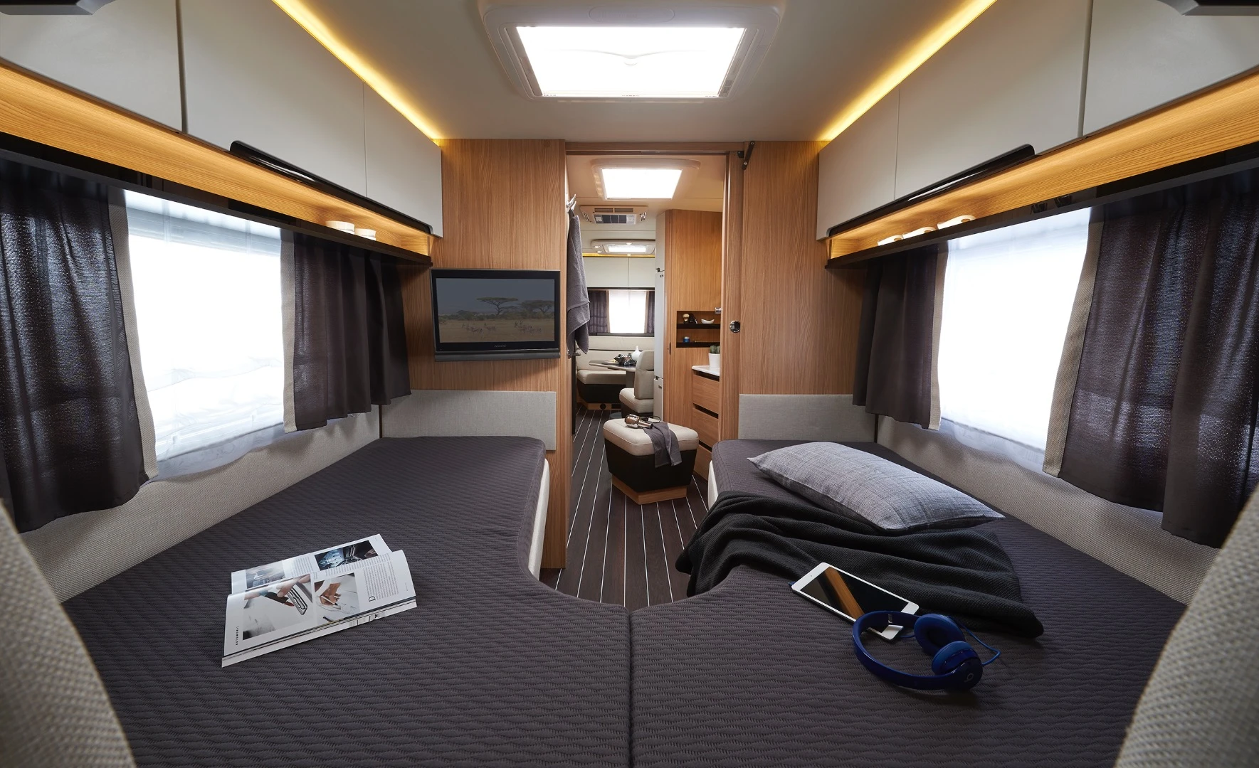 The 2015 Eurostar's main bed isn't so sharply V-shaped as in the Caravisio, but it shares a similar design