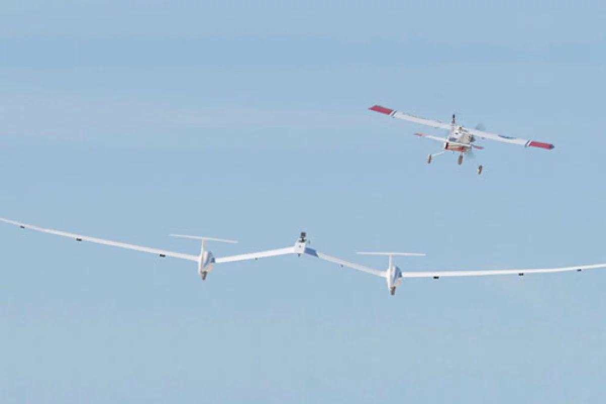 The TGALS one-third scale prototype on its first test flight (Photo: NASA / Tom Tschida)