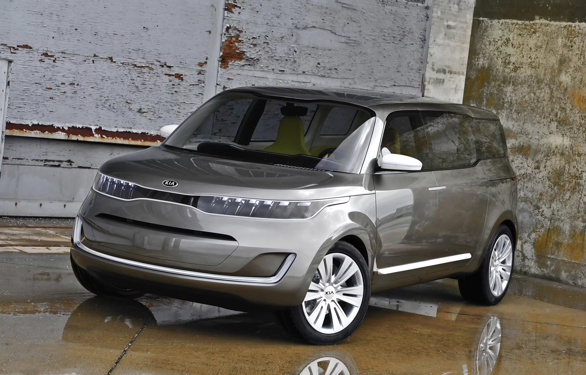 Kia KV7 Concept