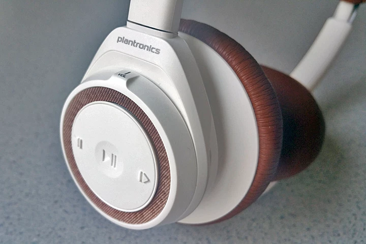 The Plantronics BackBeat Sense headphones feature intuitive touch controls on each ear cup