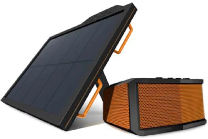 The Ecosmart 4000 Bluetooth speaker and standalone solar panel