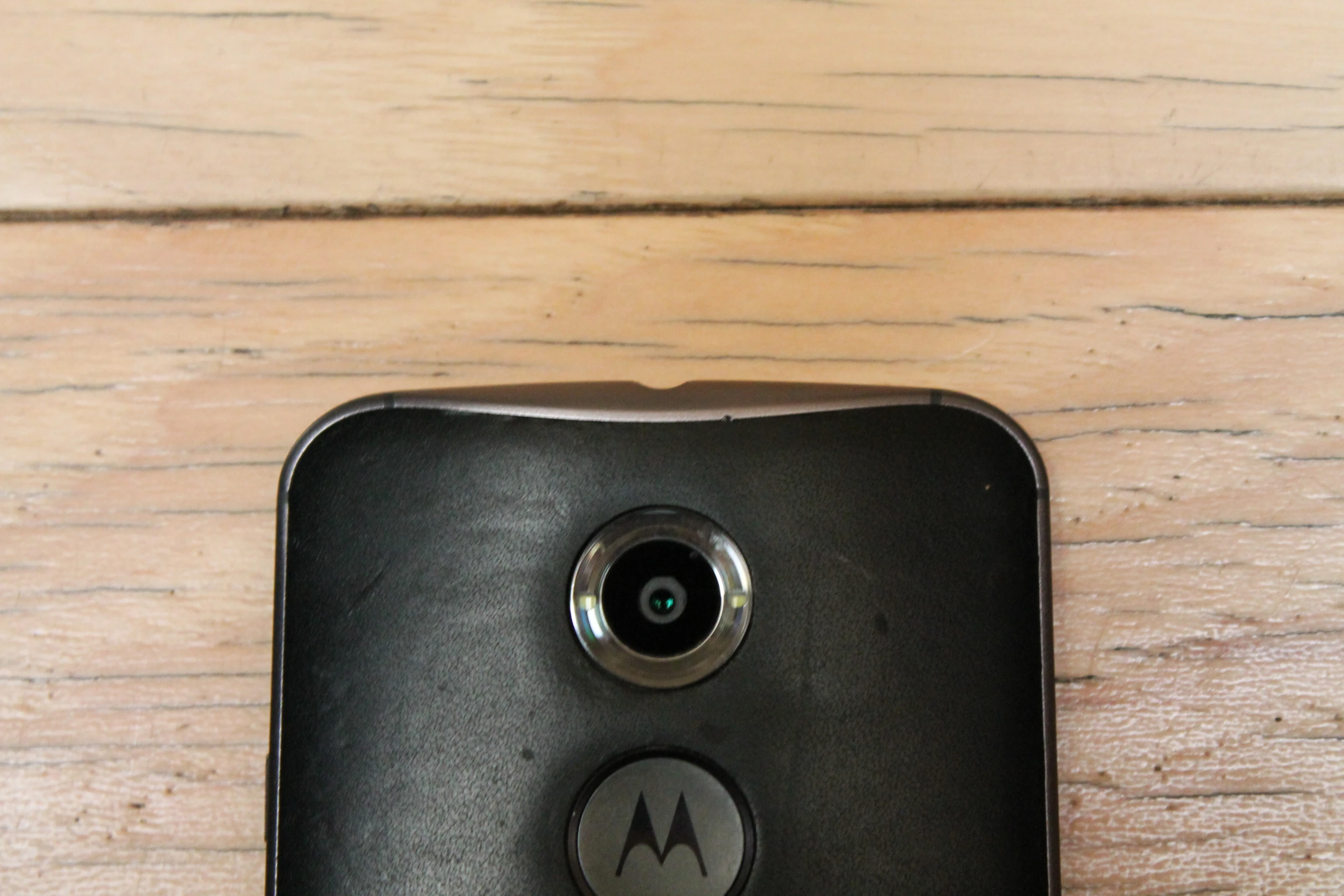 The upgraded Moto X camera has a nifty ring flash (Photo: Eric Mack/Gizmag.com)