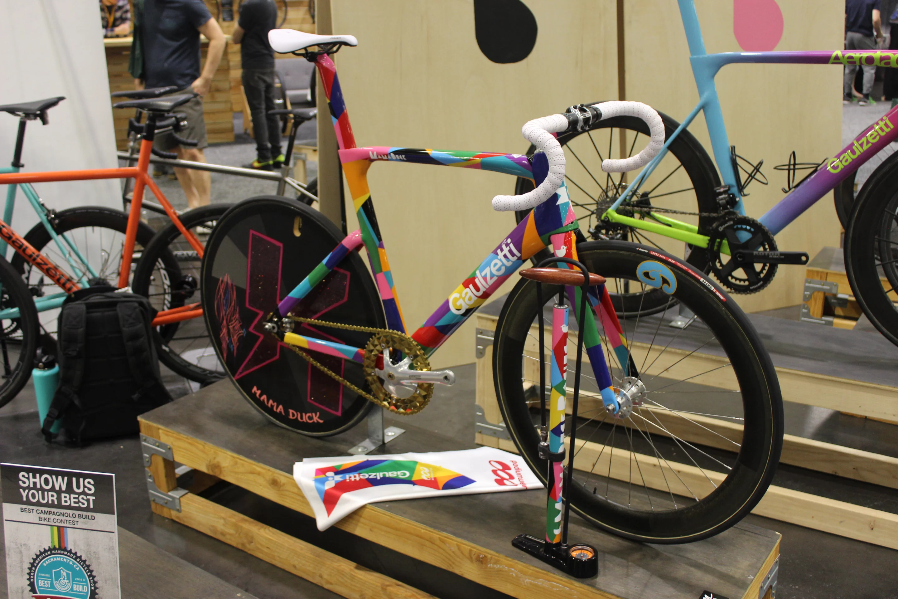 Matching paint jobs on this Gaulzetti track bike and its accompanying floor pump