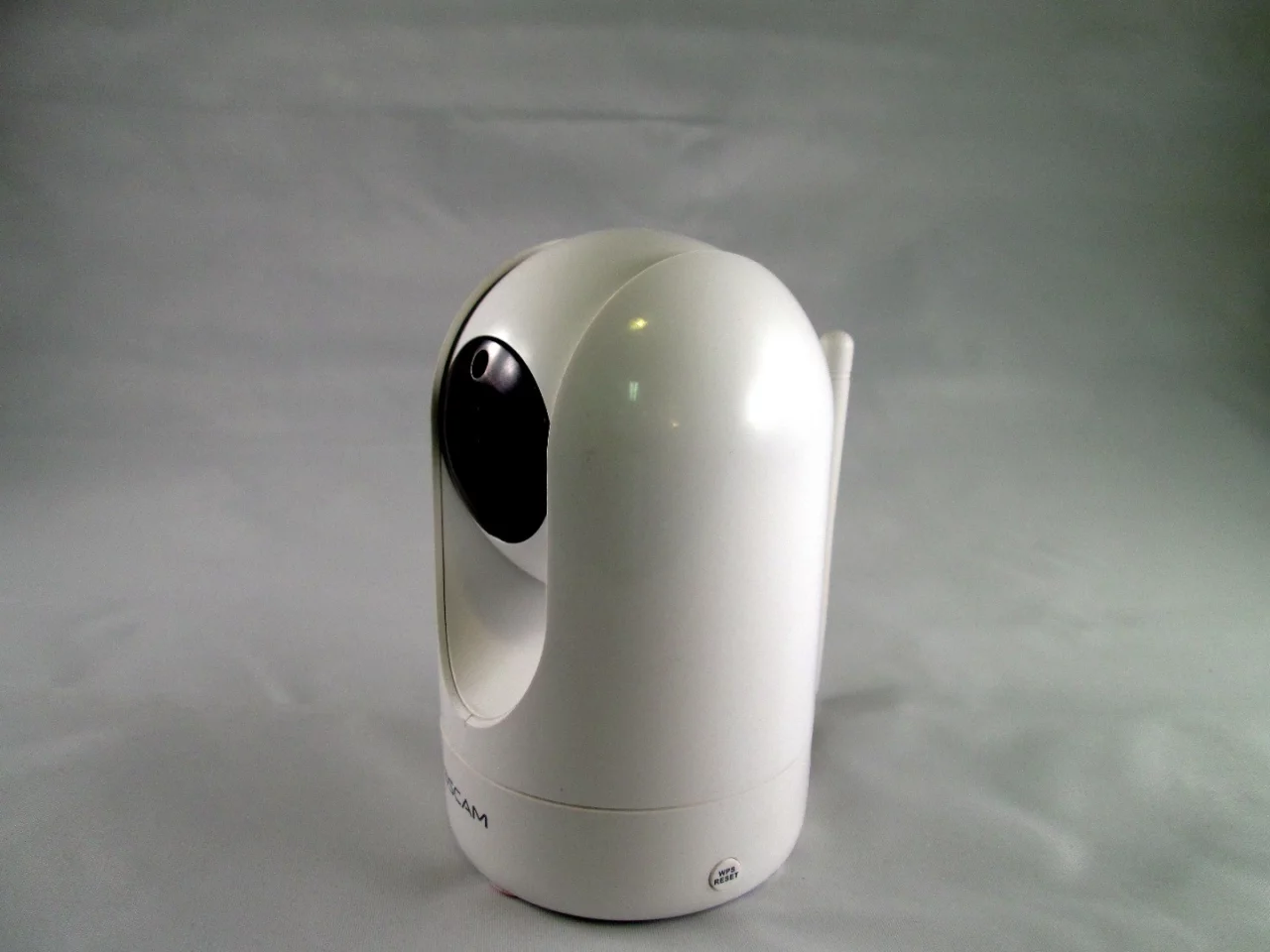 R2 connects to a proprietary app