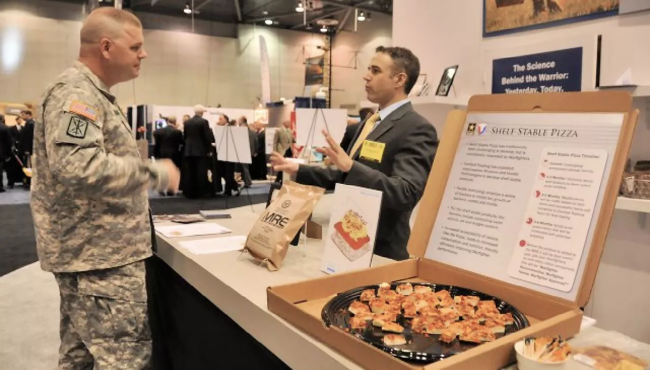 The new MRE pizza being tried out by the troops (Photo: US Army)