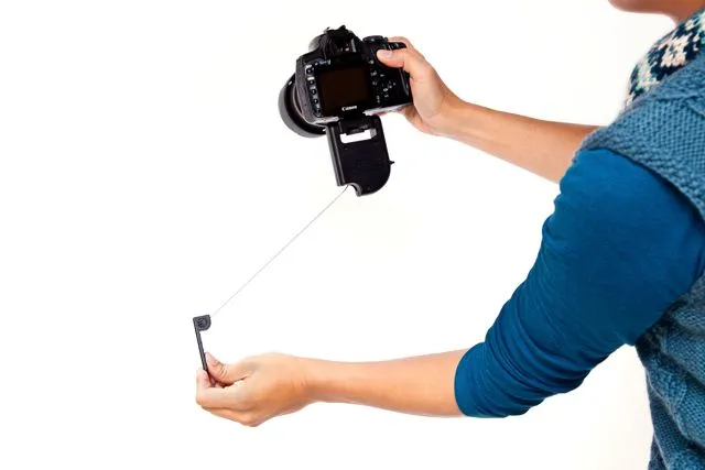 The SteadePod is a camera-stabilizing device, that holds the camera steady using upward tension on a retractable cable (Photo: Photojojo)