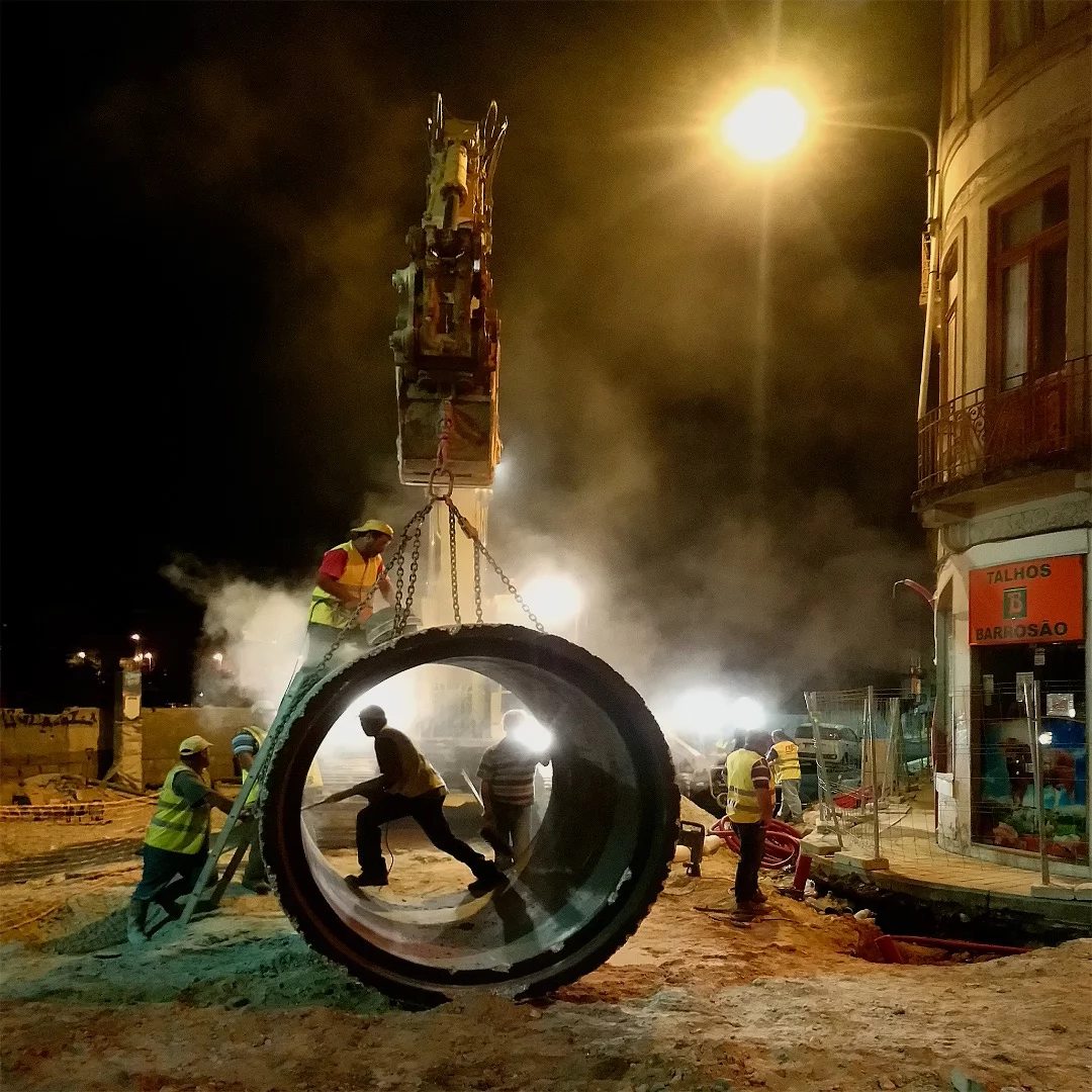 Winner of 02:00 Hour. Ana Filipe “Must be read soon”, taken Porto, Portugal