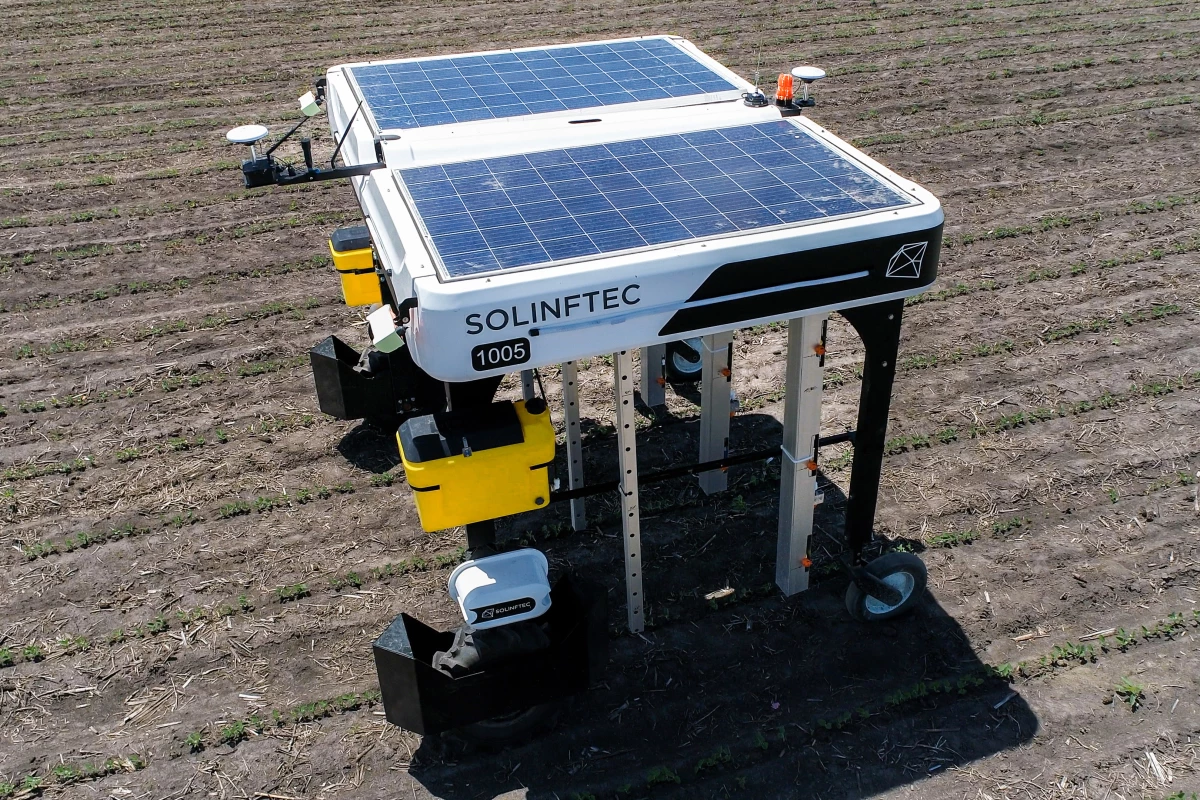 The Solix Sprayer robot can reportedly cover up to 100 acres (40.5 hectares) of farmland per day