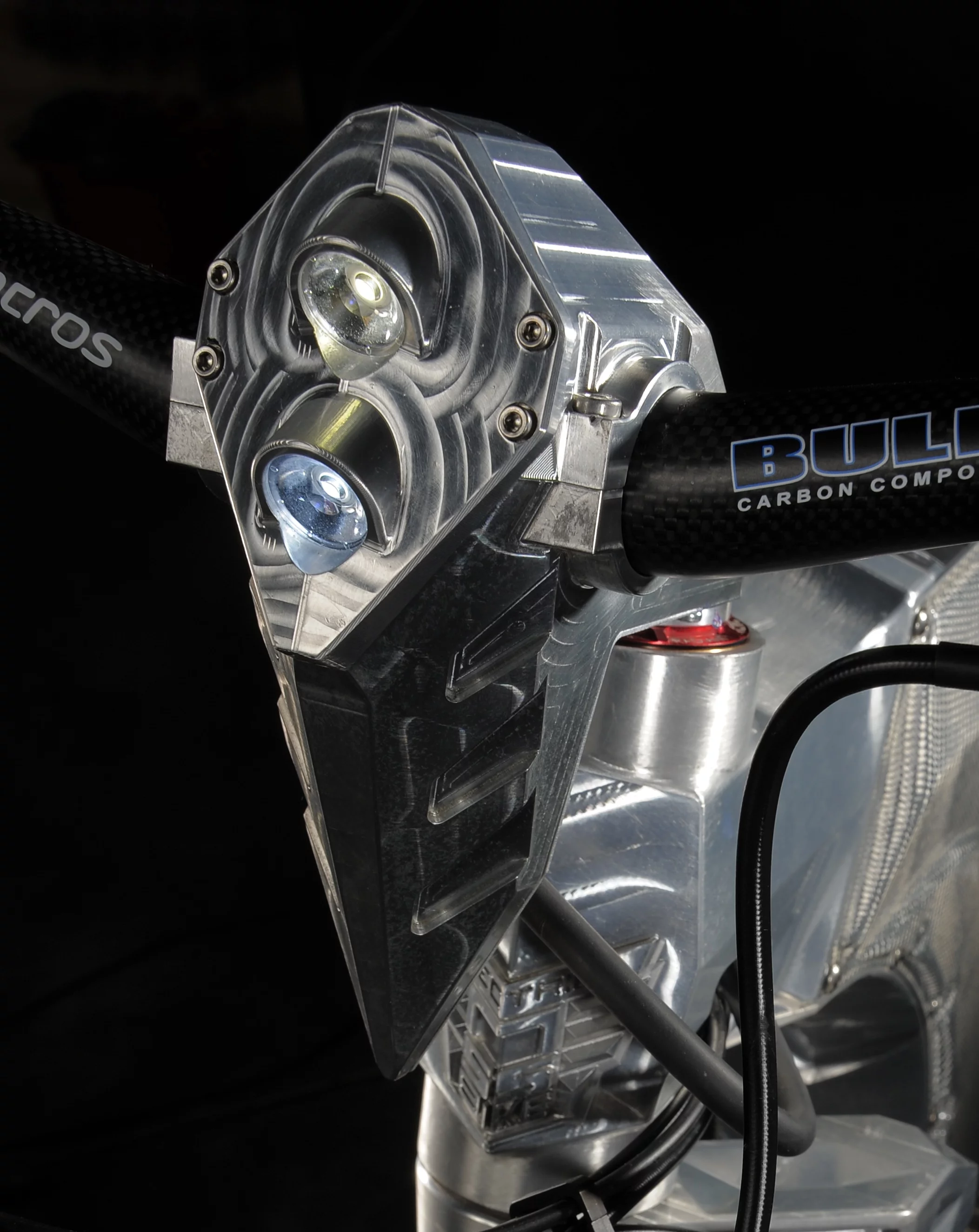 The M55 Terminus e-bike makes use of energy-efficient LED lighting