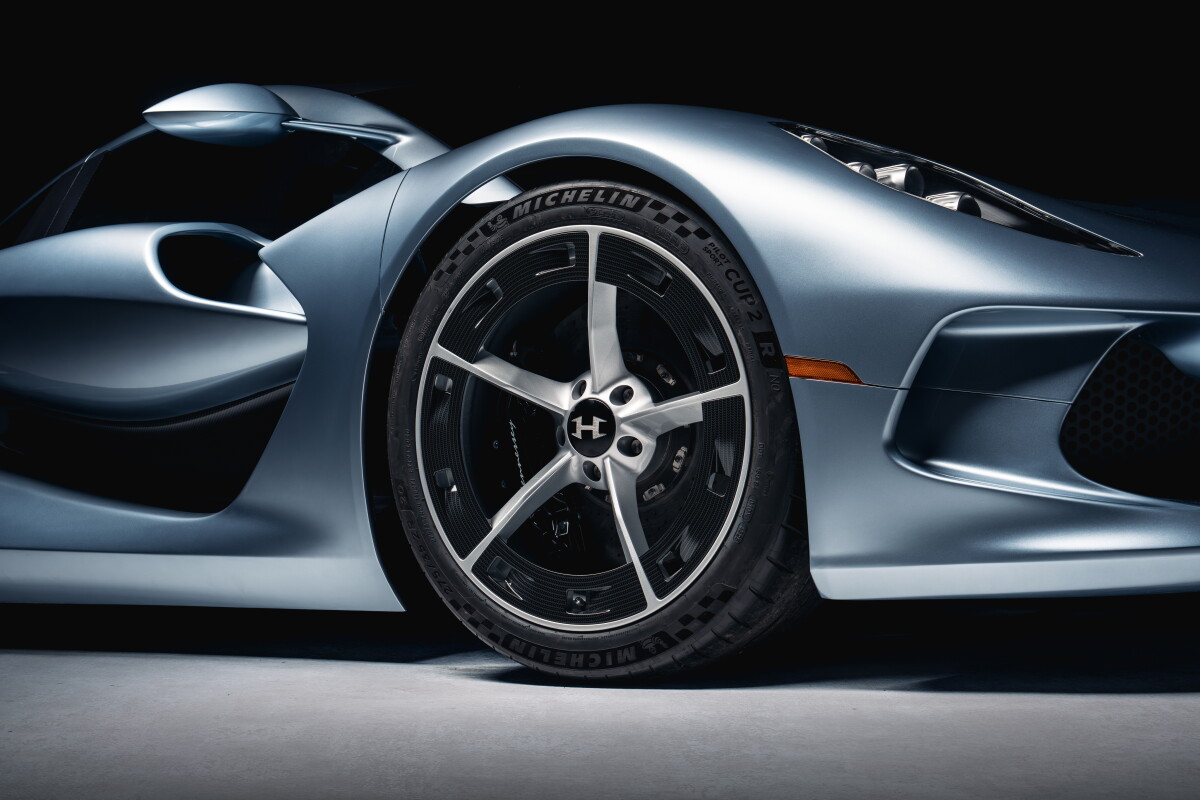 Hennessey’s $2.5M Blackbird hypercar ditches digital for raw V8 power