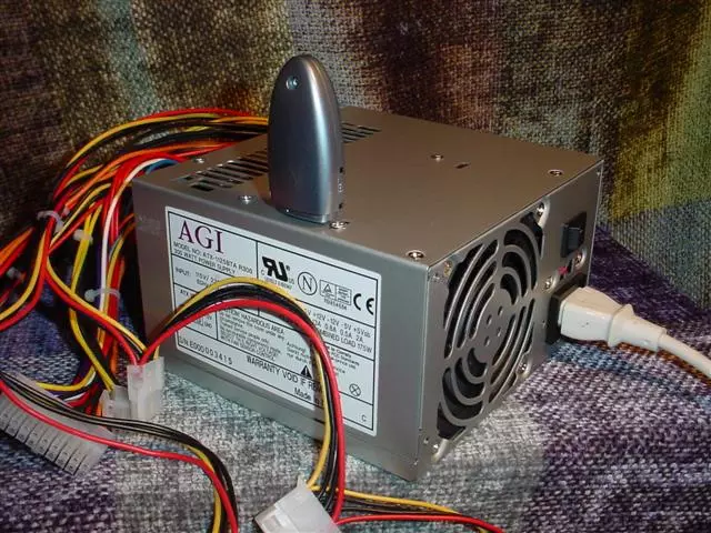 The PSU PC's USB port at the top with Flash drive