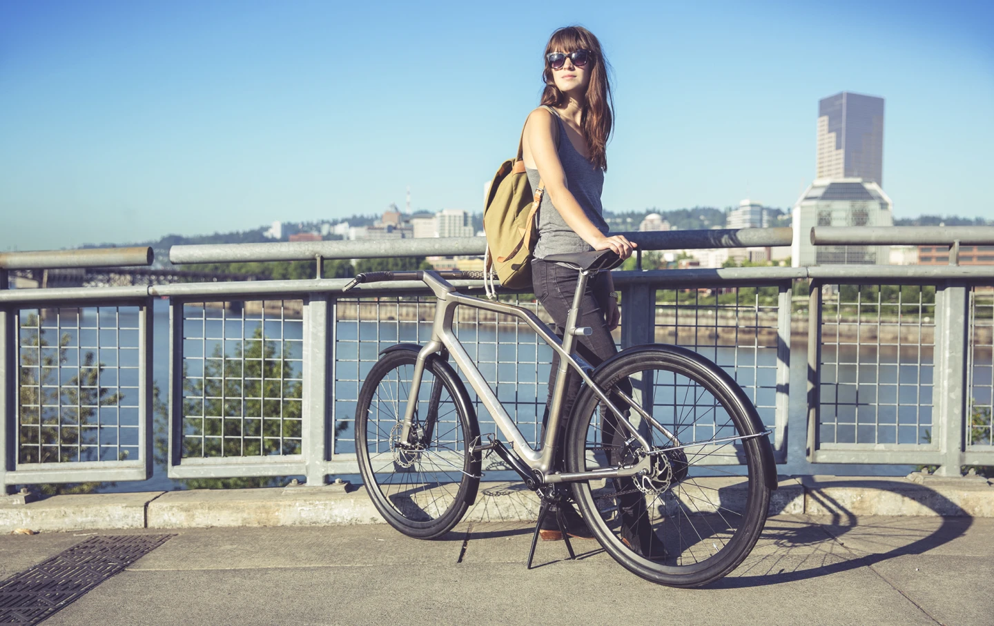 The Solid features a 3D-printed titanium frame
