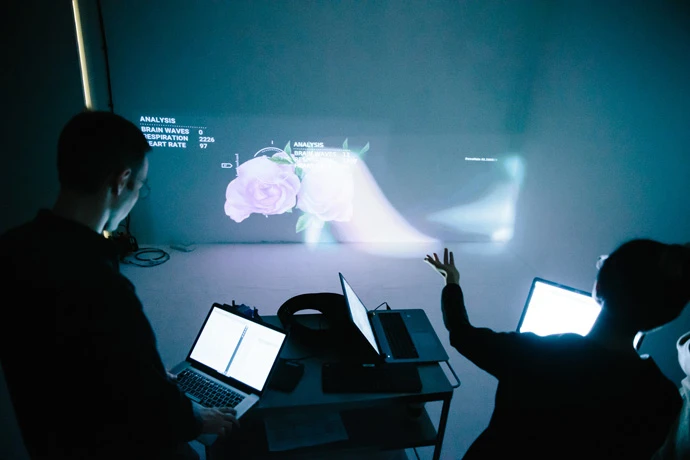 The images thrown up by Intel's smart glasses and belt change in real-time as the wearer's stress levels change