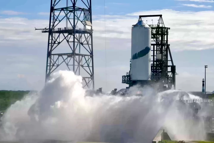 New Glenn second stage fires