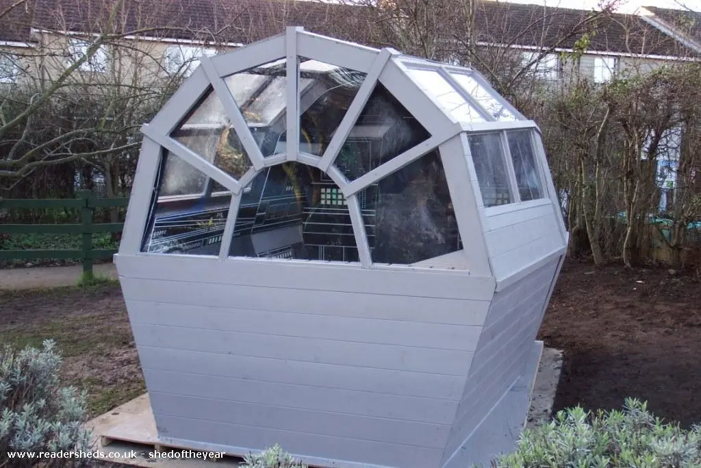 The Sci-fi shed is inspired by Han Solo's Millenium Falcon