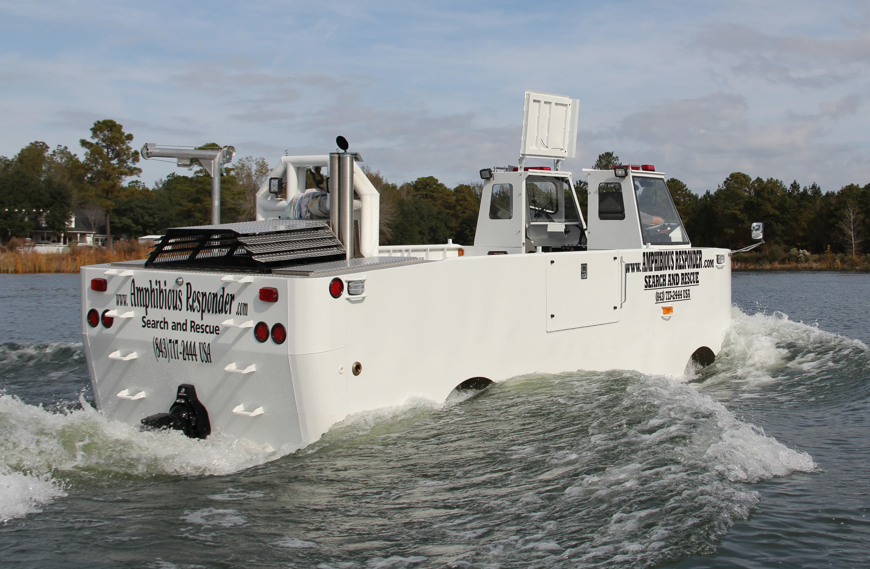 Using separate water and land powertrains, the Amphibious Responder is both rescue boat and 4x4