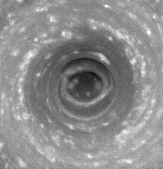 An earlier image of Saturn's south polar vortex