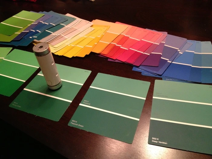 The NODE Chroma is an optical sensing device, that allows users to scan colors in their environment for reproduction in the form of graphics or paints