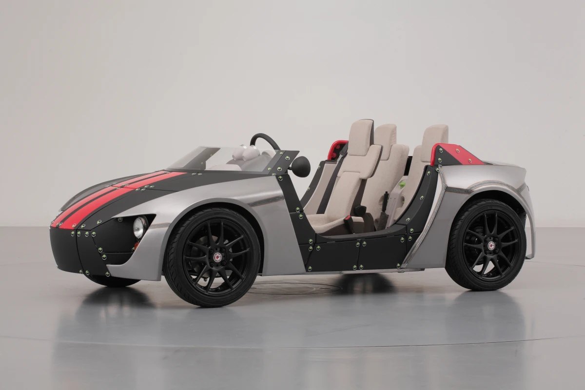 Toyota introduces the Camatte57 at the Tokyo Toy Show