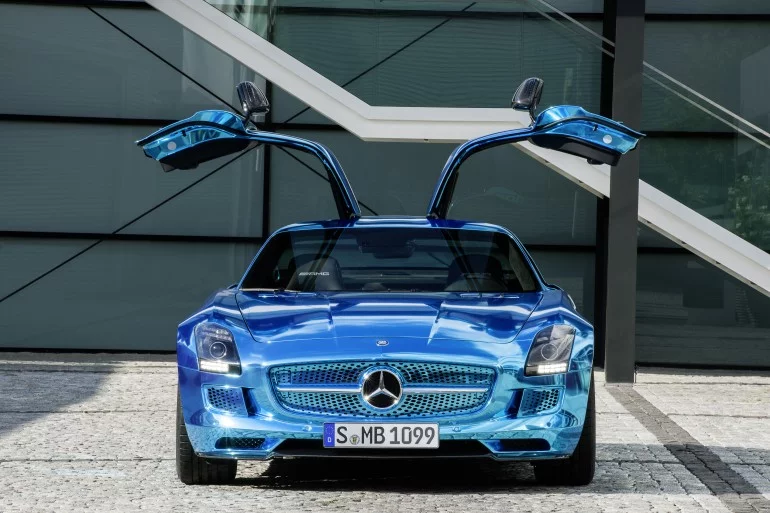 Mercedes SLS AMG Electric Drive checked in at Paris