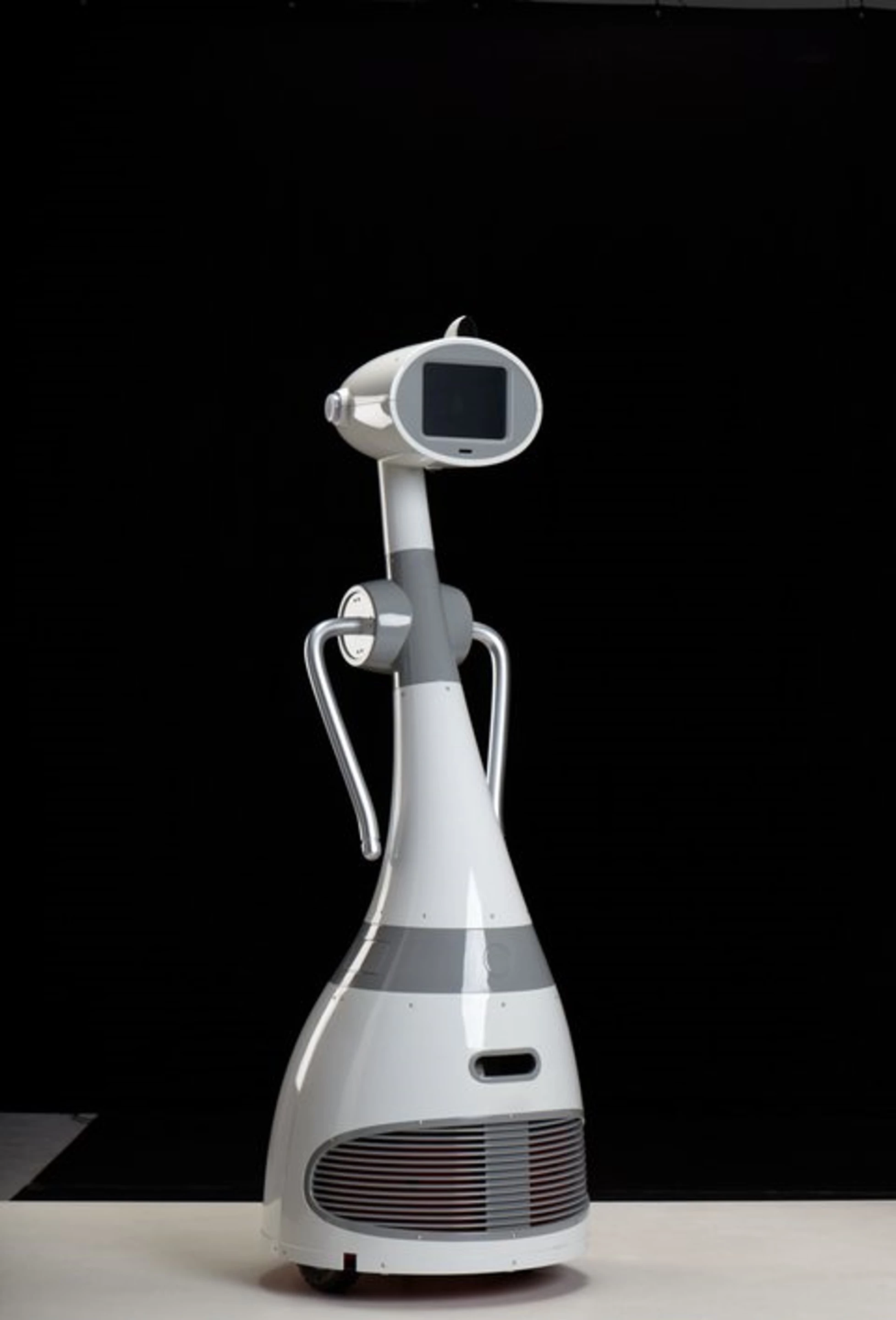 Luna stands 60 in (152 cm) tall and weighs 60 lb (27.2 kg) (Image: Robodynamics/Schultzeworks)