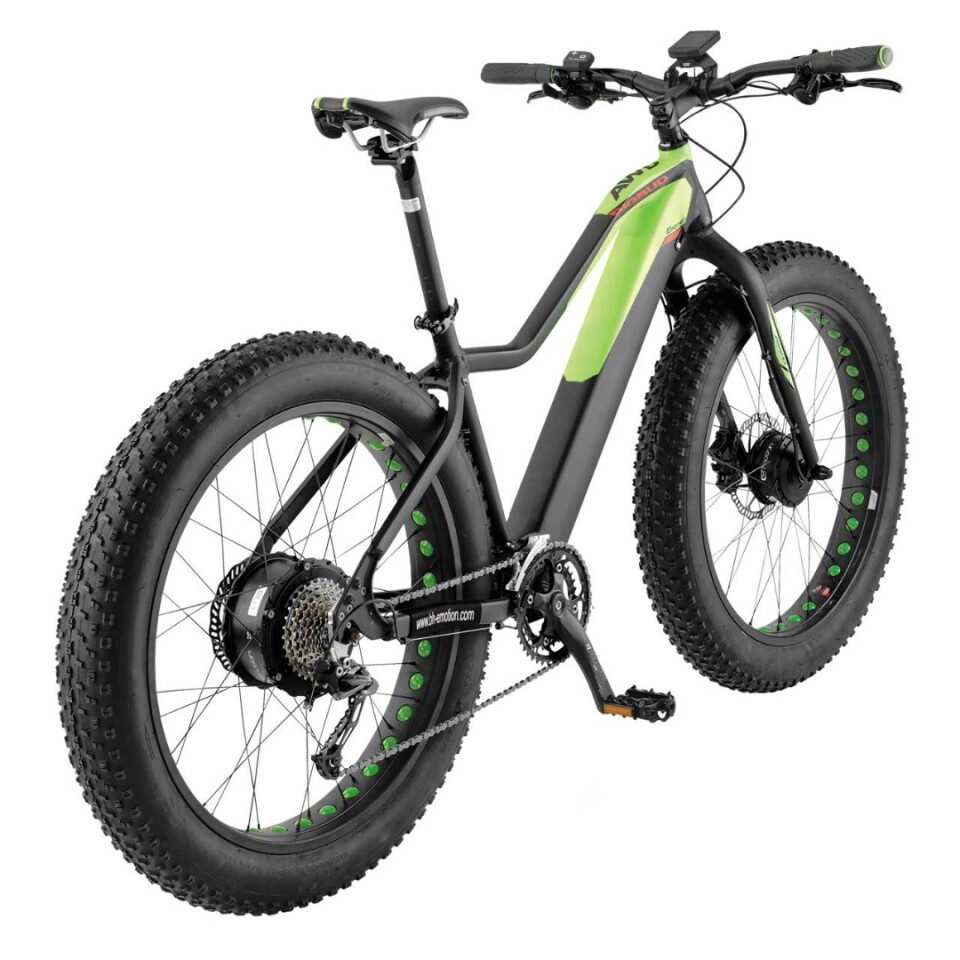4-inch fat tires combined with 350 watts in the rear wheel and 250 watts in the front hub should give this thing excellent traction
