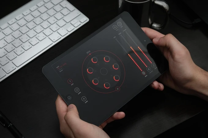 The MIDI compliant USB device works with an iOS music creation and learning app (via Lightning) or can be used with any MIDI compatible software (over USB)