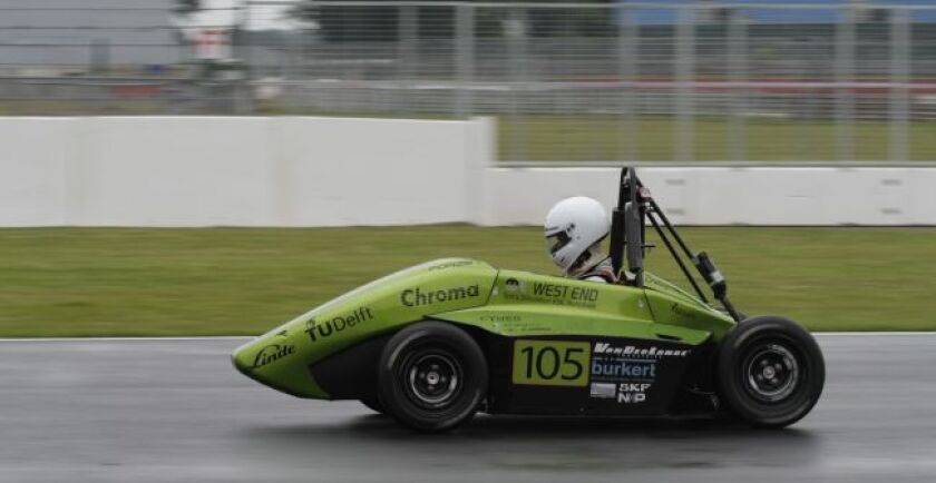 The Forze V performing a brake test