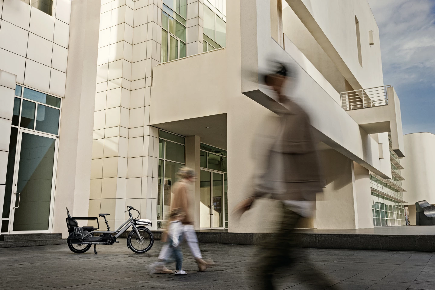 The Porto features an app-enabled security system comprising a wheel lock and motion sensor alarm